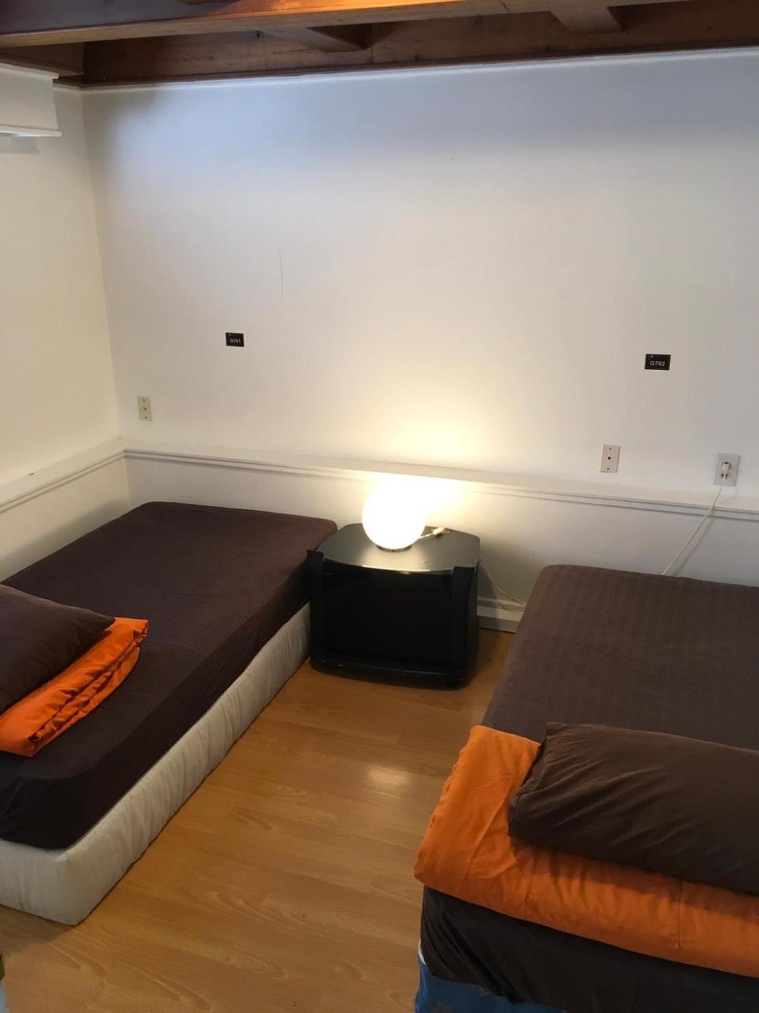Vancouver Backpacker House - 10 Min Walk To Metrotown Skytrain Station Burnaby Exterior photo