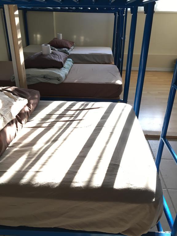 Vancouver Backpacker House - 10 Min Walk To Metrotown Skytrain Station Burnaby Exterior photo
